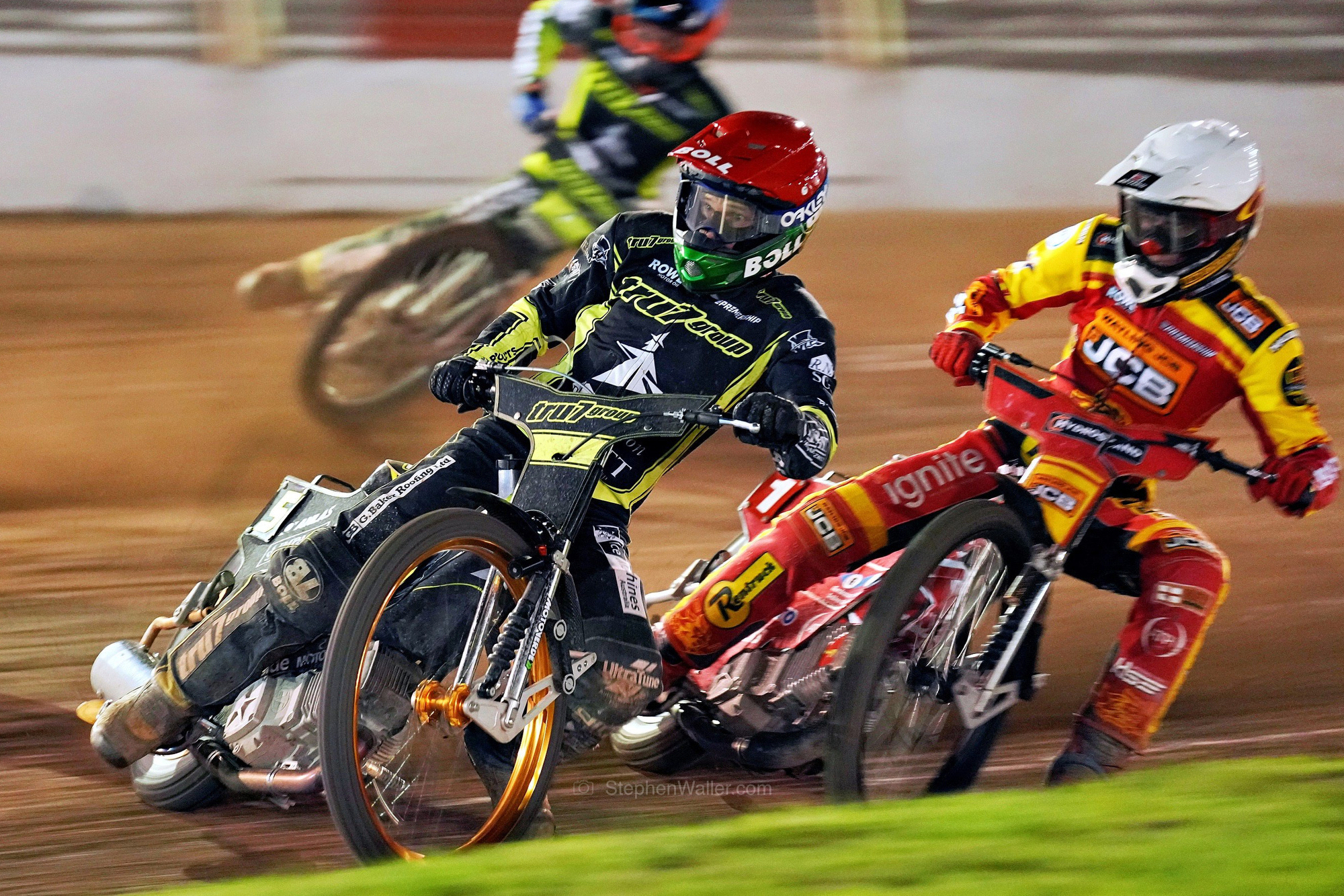 Emotions in the pits during the championship victory