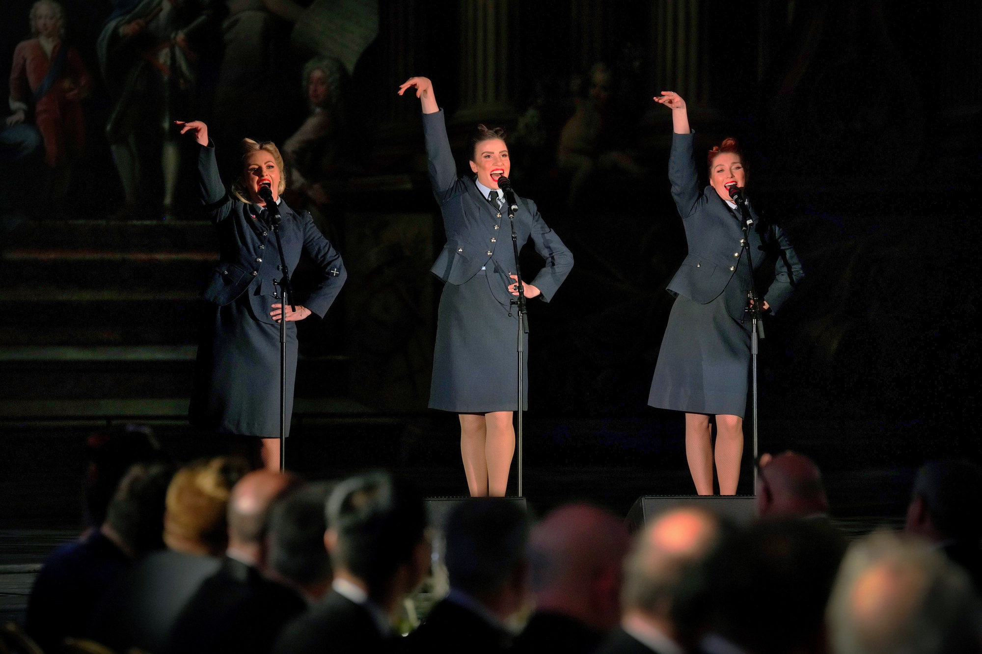 Live music and performances during the anniversary gala